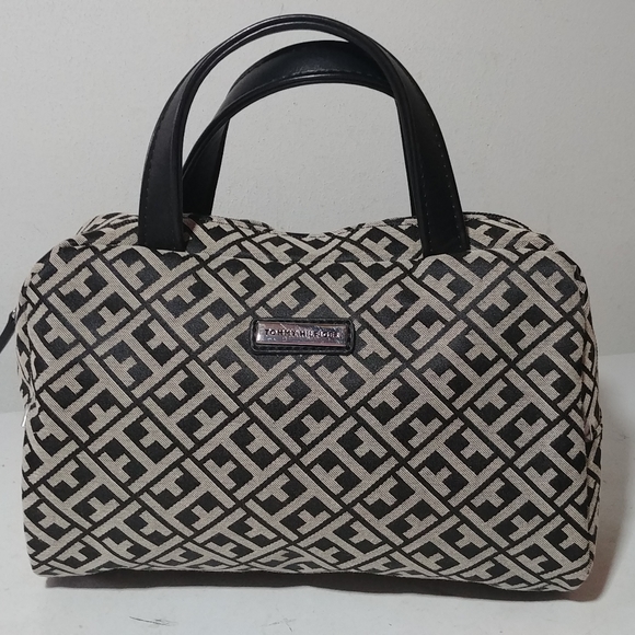 Tommy Hilfiger signature makeup bag - Picture 2 of 8